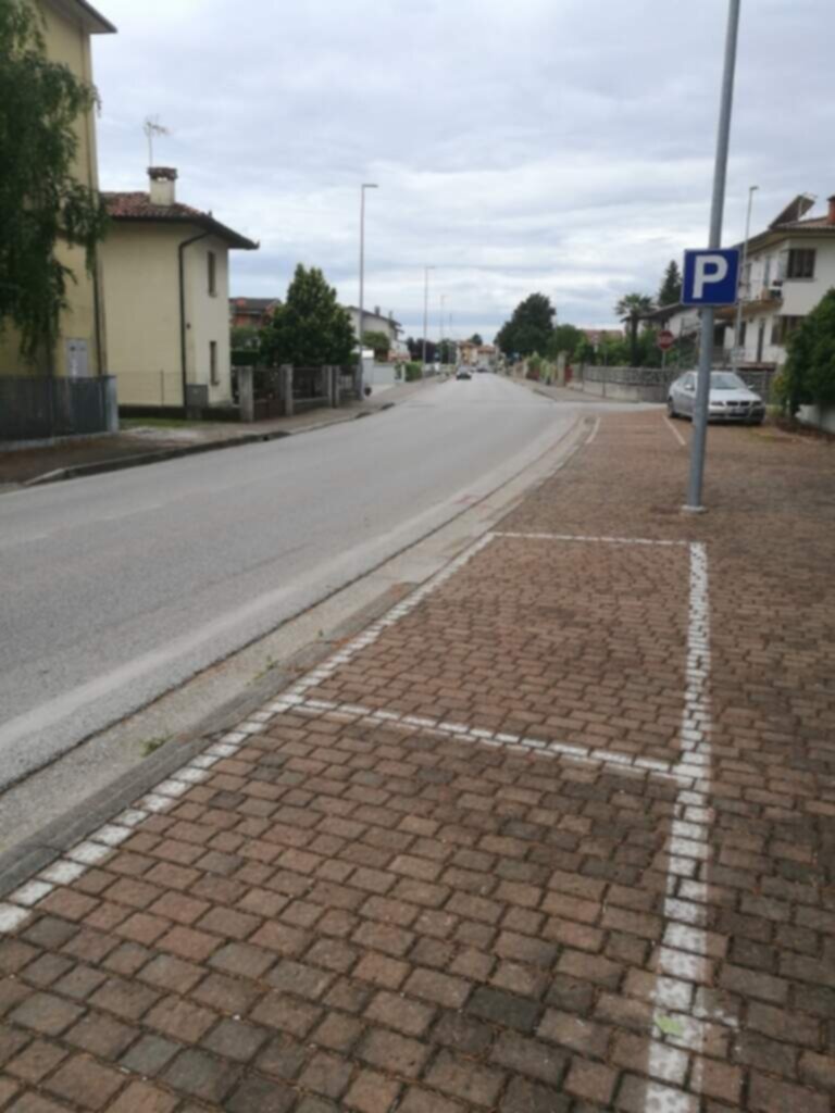AREA Parcheggi in Via Leonardo da Vinci