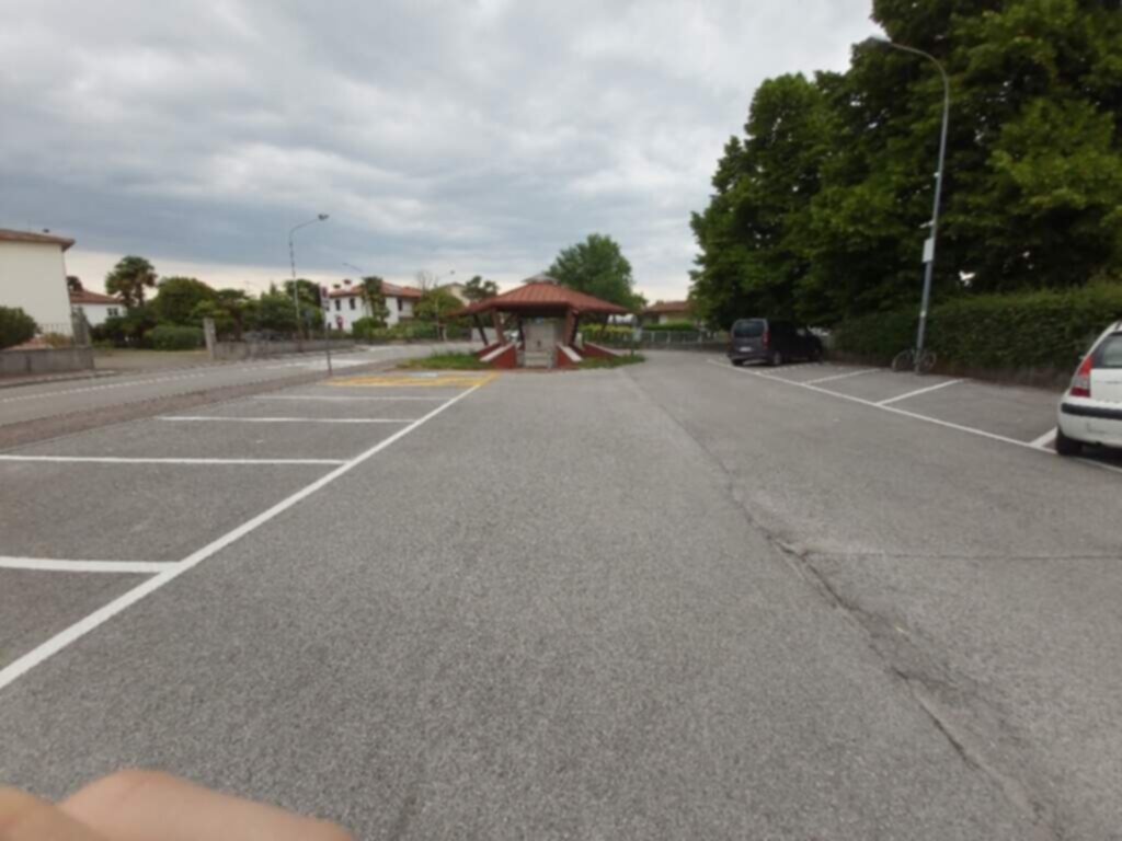 AREA PARCHEGGI Via Pietro Zorutti
