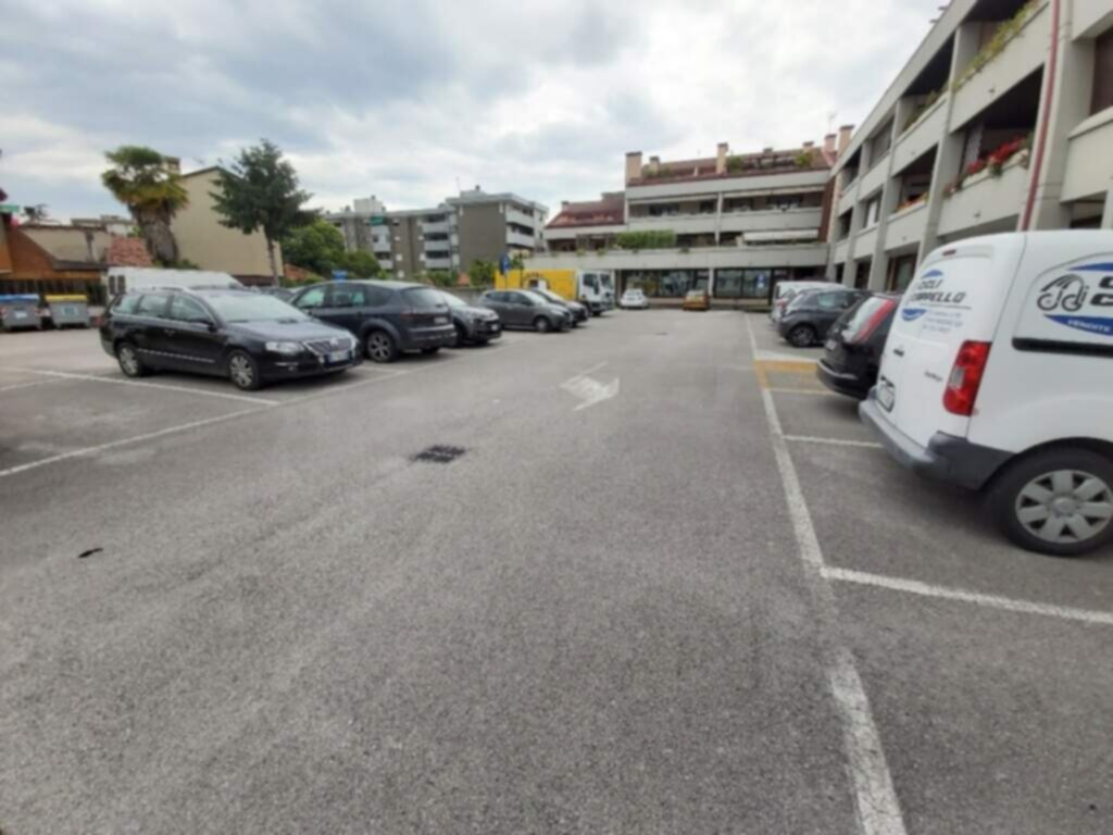 AREA PARCHEGGI Via Stazione