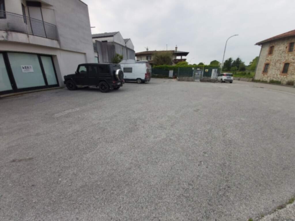 PARCHEGGIO DISABILI PUBBLICO