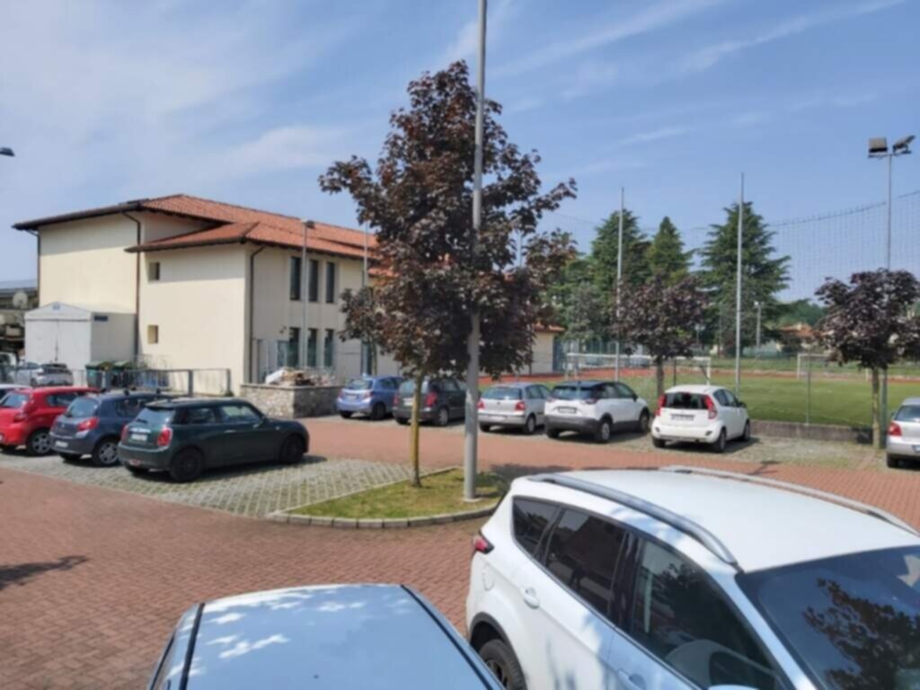 PARCHEGGIO DISABILI PUBBLICO