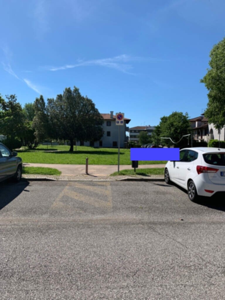 PARCHEGGIO DISABILI PUBBLICO via Pellis