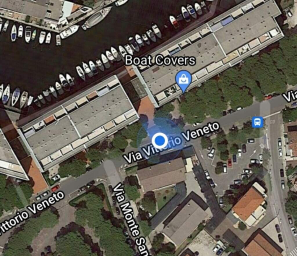 PARCHEGGIO DISABILI PUBBLICO ( VIA VITTORIO VENETO)