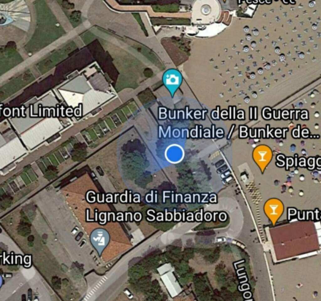 PARCHEGGIO DISABILI PUBBLICO ( FARO ROSSO,  LUNGOMARE MARIN)
