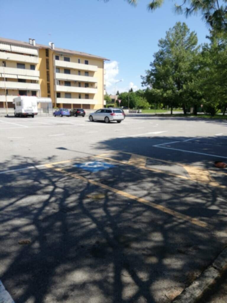 PARCHEGGIO DISABILI Pubblico via turisella