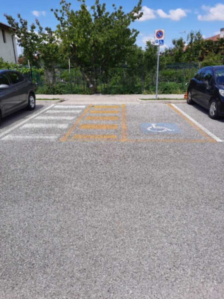 PARCHEGGIO DISABILI PUBBLICO piazzale Arnaldo Piutti