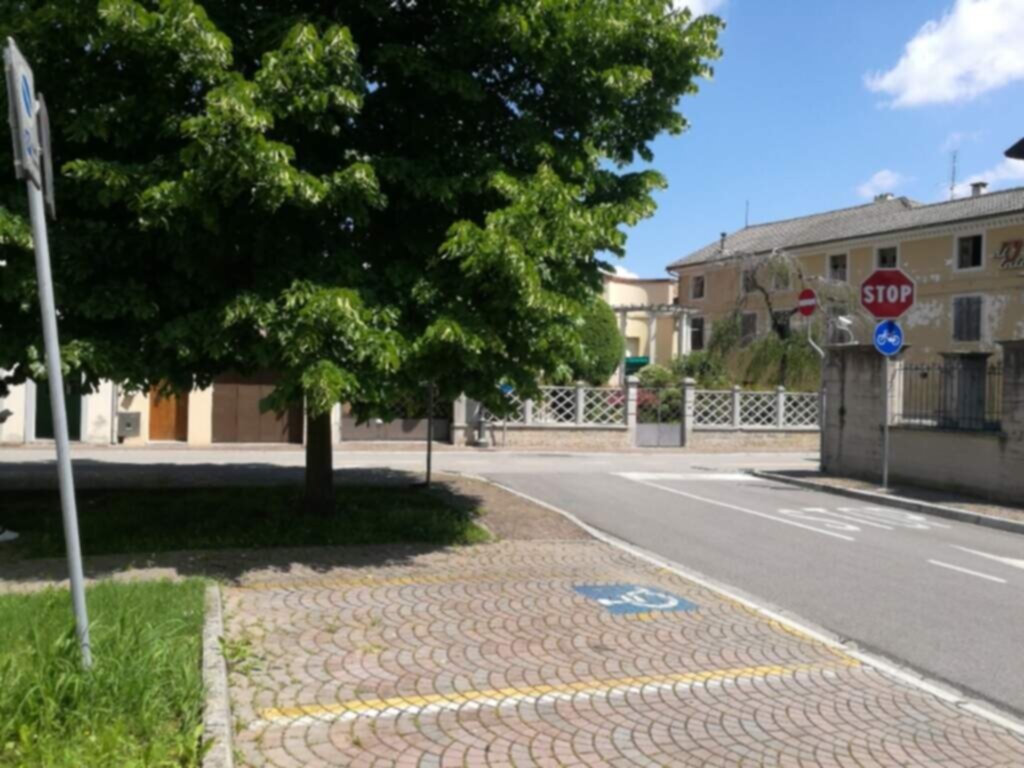 PARCHEGGIO DISABILI PUBBLICO in Via Gabriele D'Annunzio (carabinieri)