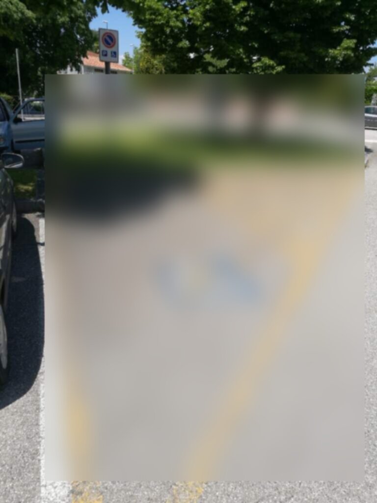 PARCHEGGIO DISABILI PUBBLICO in Piazzale Martiri delle Foibe