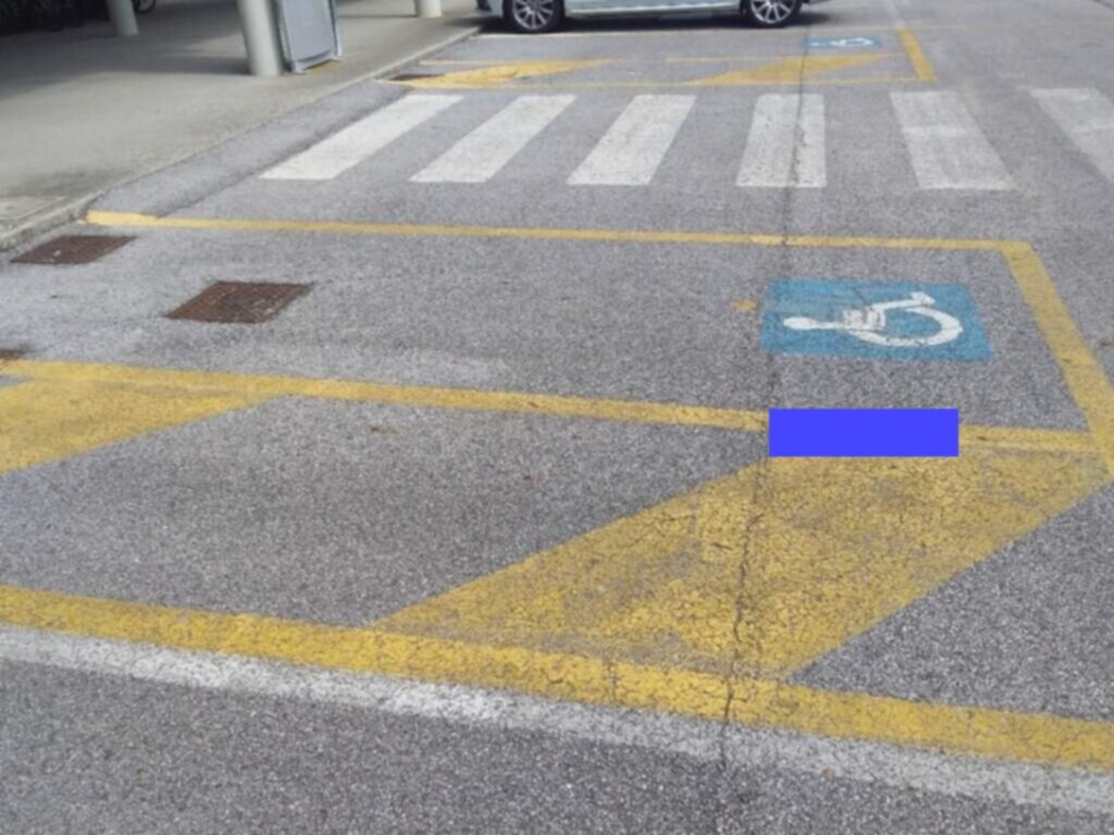 PARCHEGGIO DISABILI PUBBLICO