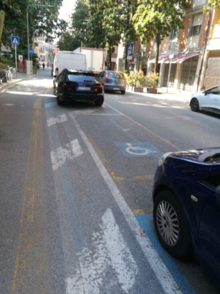 PARCHEGGIO DISABILI PUBBLICO in Via Giovanni Cosattini